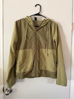 Volcom Light Olive Hooded cropped Windbreaker Jacket